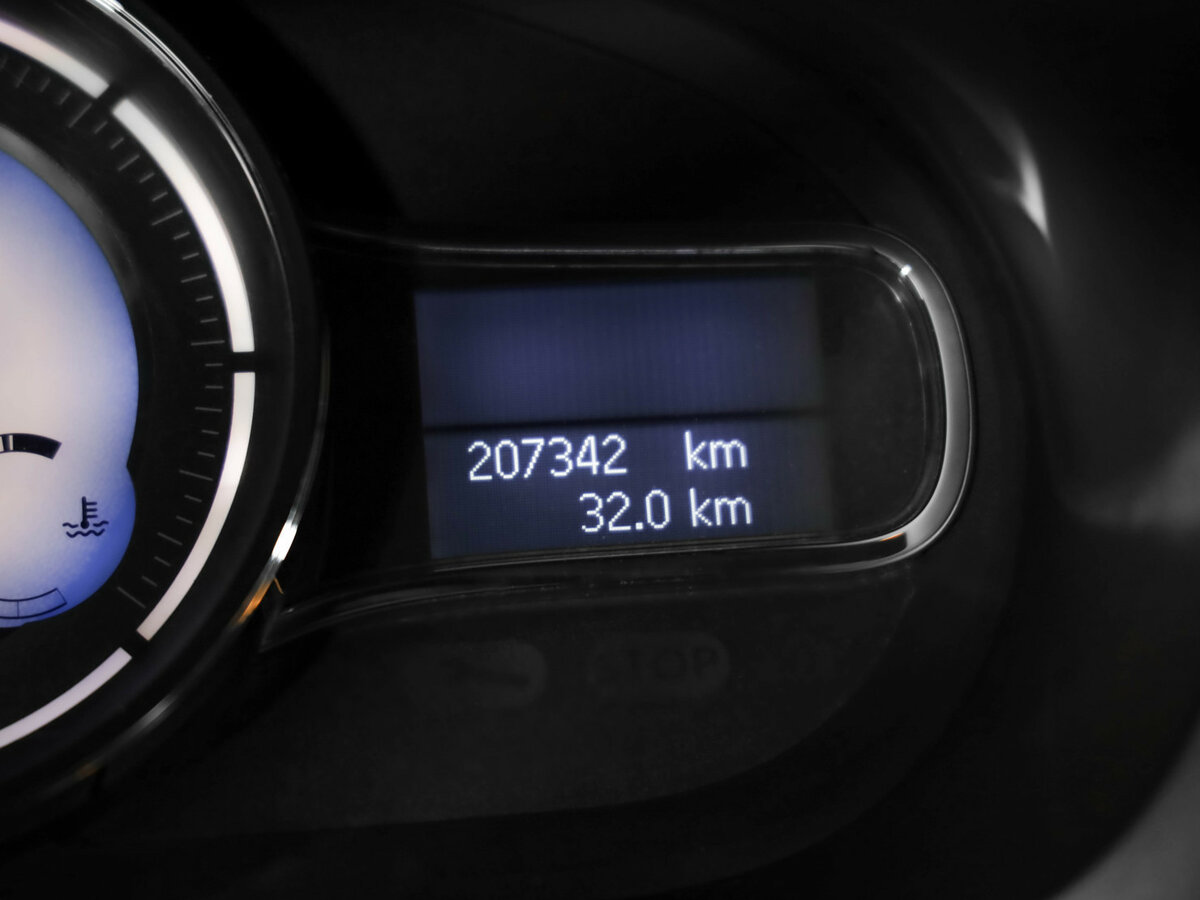 Купить Renault Fluence с пробегом. Фото: #8