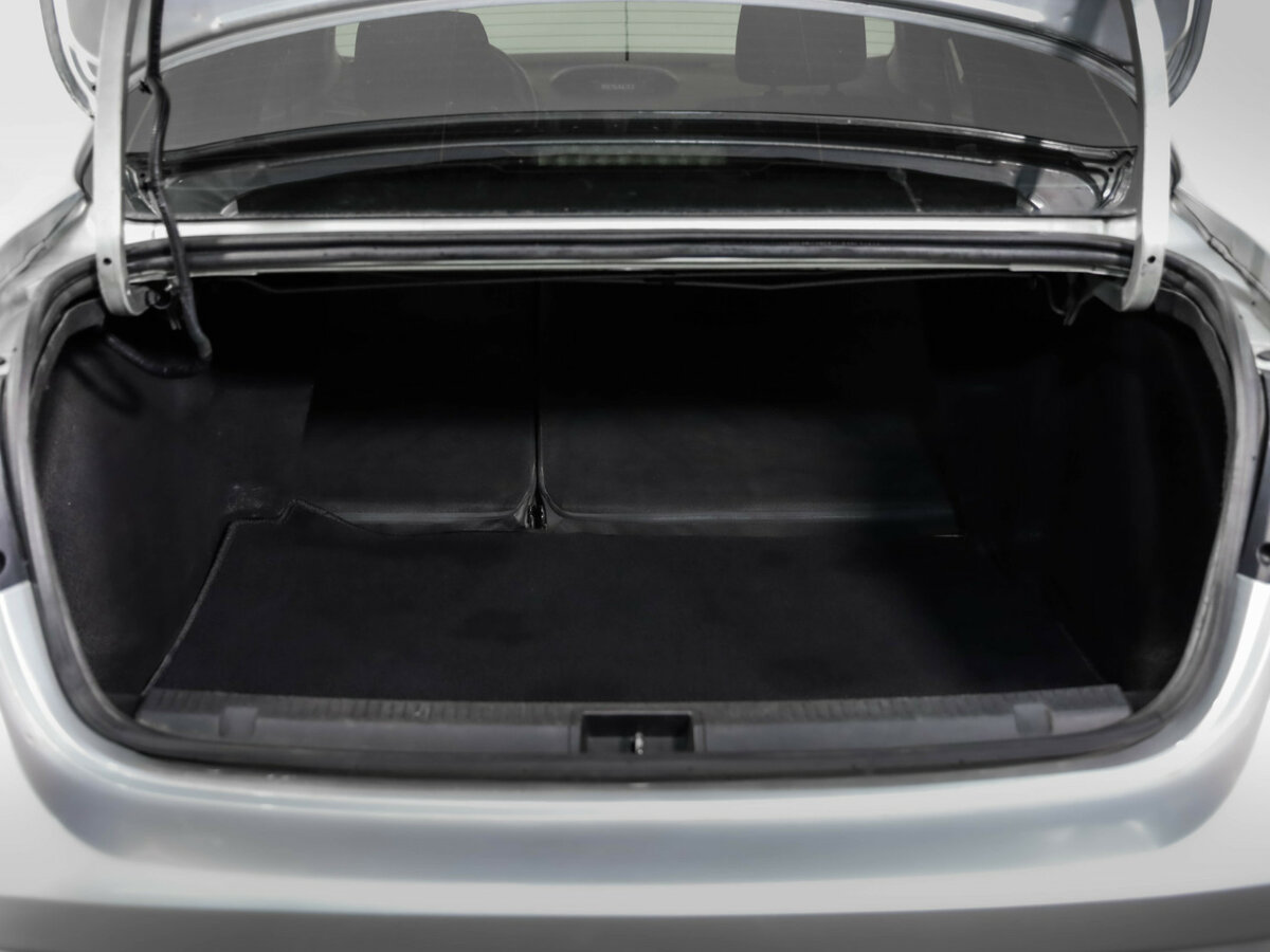 Купить Renault Fluence с пробегом. Фото: #24