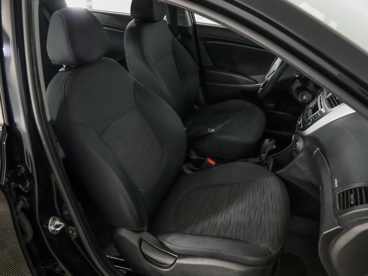 Купить Hyundai Solaris с пробегом. Фото: #15