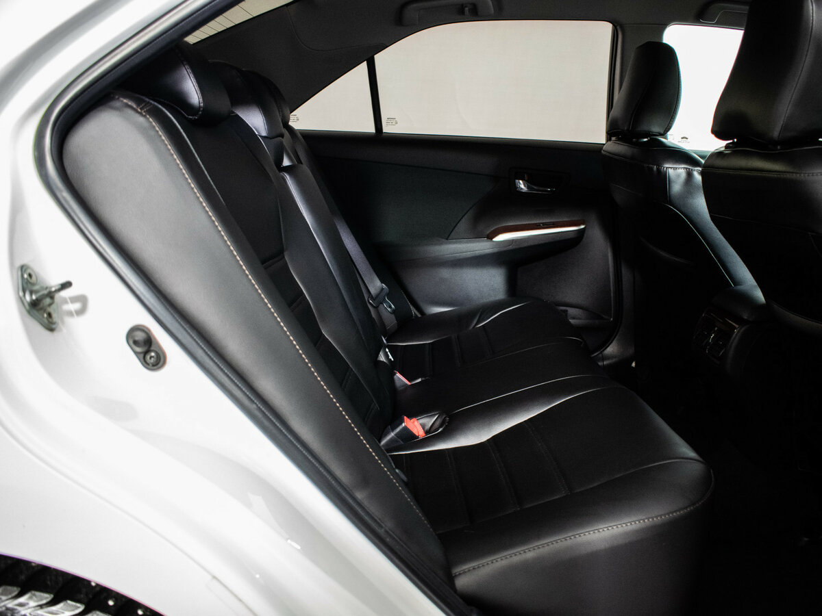 Купить Toyota Camry с пробегом. Фото: #6