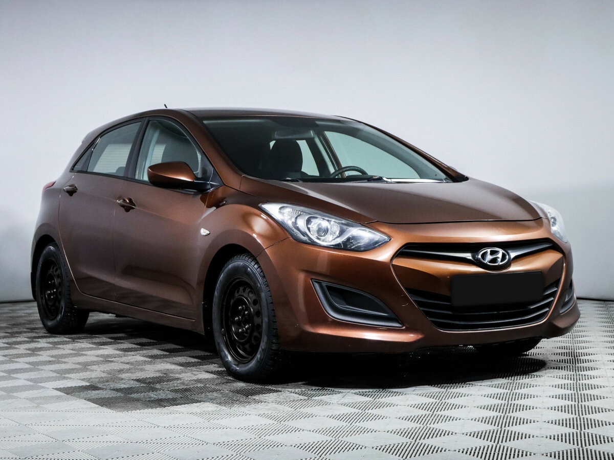 Купить Hyundai i30 с пробегом. Фото: #2