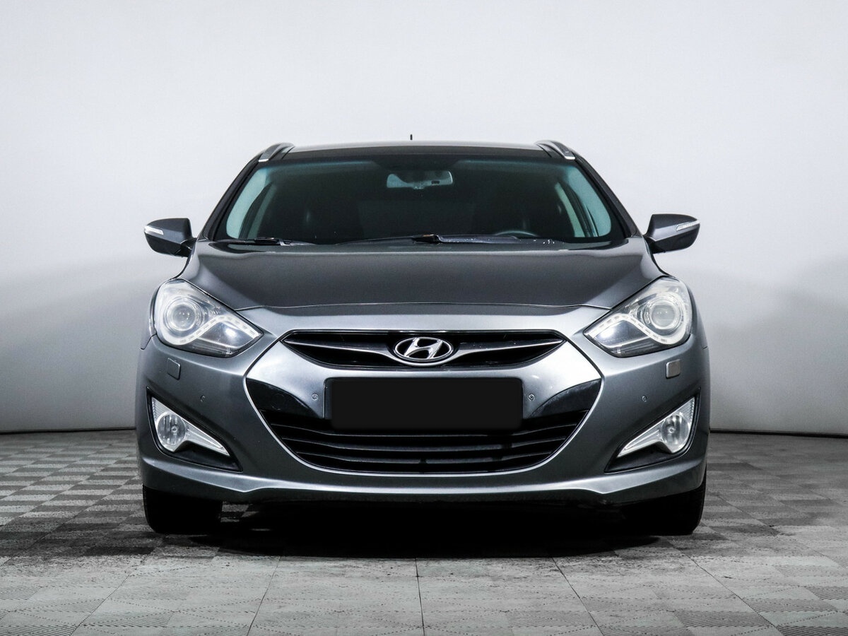 Купить Hyundai i40 с пробегом. Фото: #1